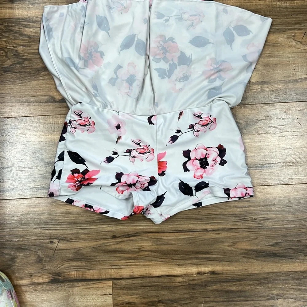 BOUTIQUE | White floral swim dress/swimsuit - Picture 7 of 8